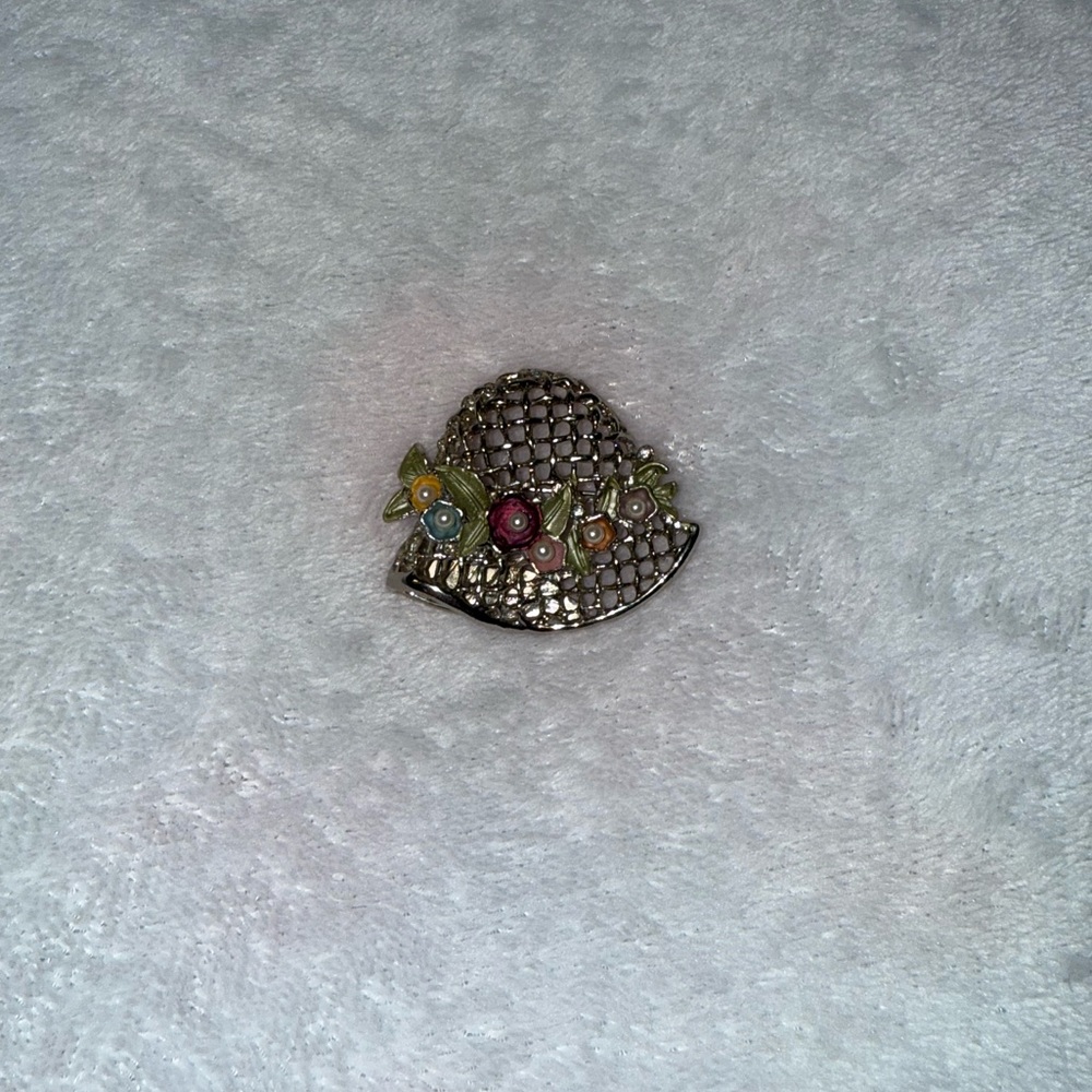Vintage silver floral hat brooch